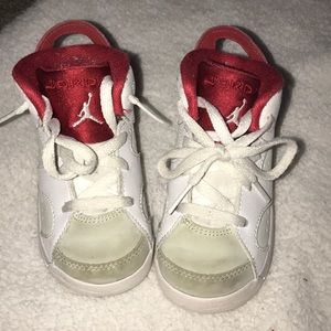 SOLD! Jordan Air White/Red/Platinum white Jordan’s